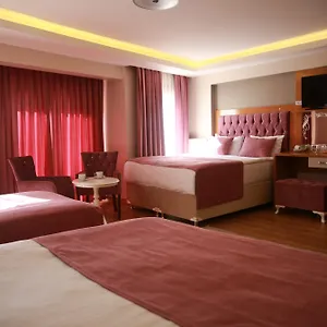 3* Szálloda Black Pearl
