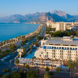 ***** Hotel Sealife Family Turecko