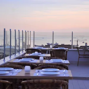 4* Szálloda Divani Ali